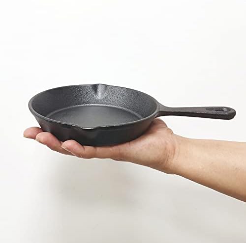 Six inch cast iron skillet with spouts