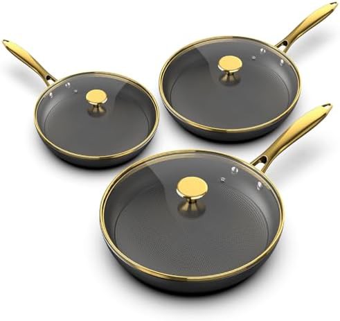 Three piece cast iron skillet set with lids