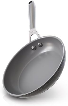 Black Ceramic Pro 8 in Induction Pan